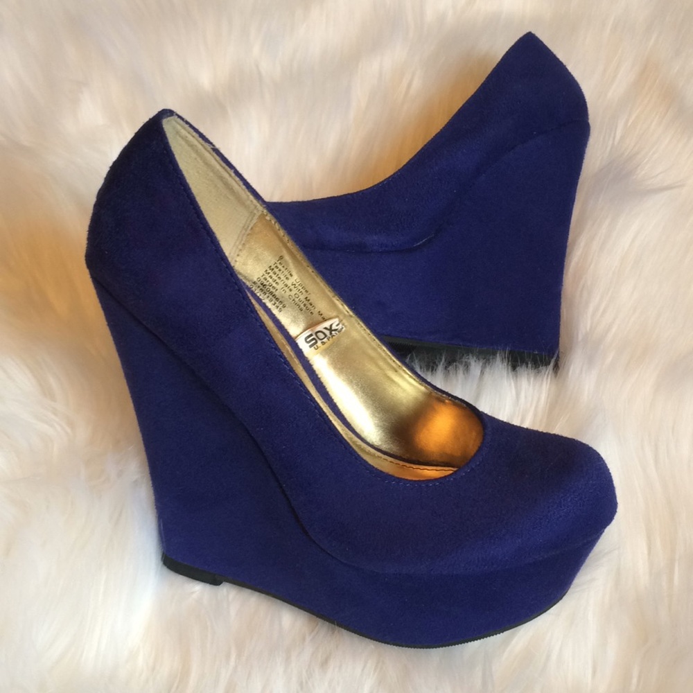 {Mossimo} Wedge Heels